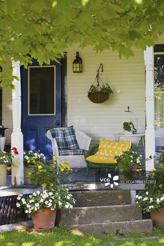加拿大魁北克省铁山一户人家的前廊图片素材