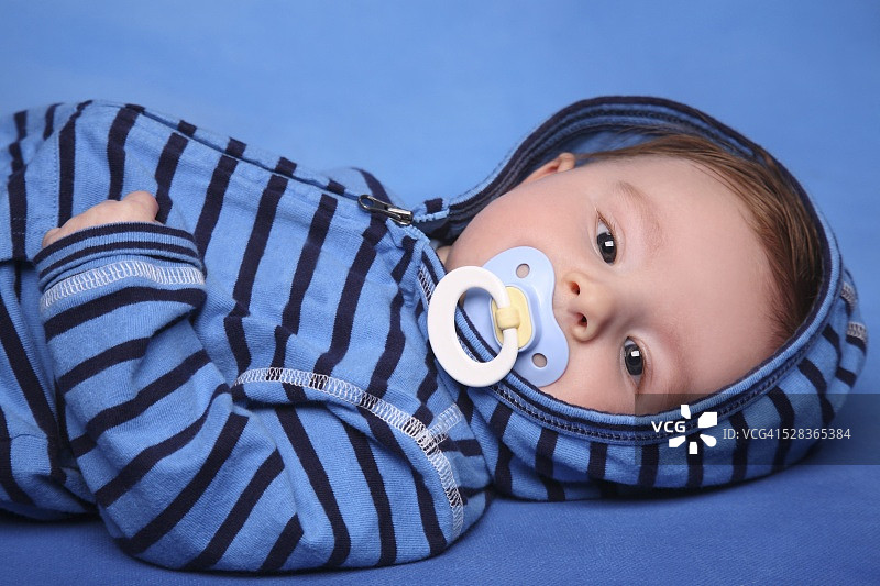 男婴肖像图片素材