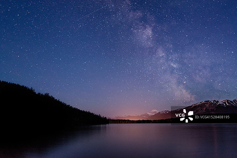 金字塔湖图片素材