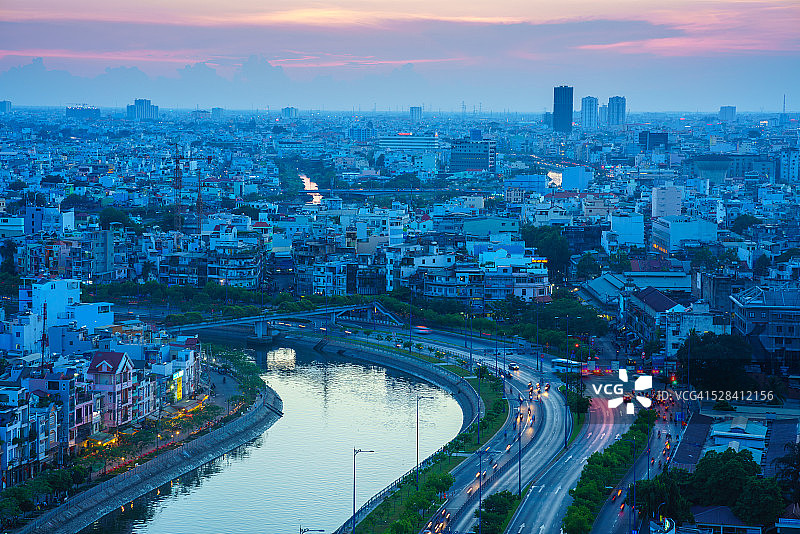 傍晚胡志明市住宅区图片素材