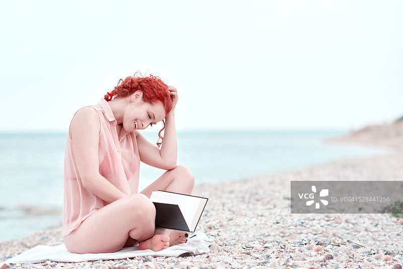 读书休闲时光图片素材