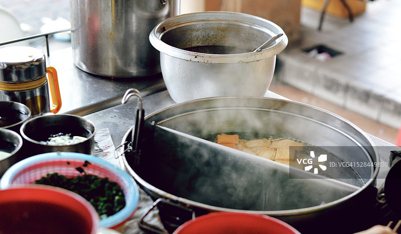 炸饺子和炸鱼饼图片素材