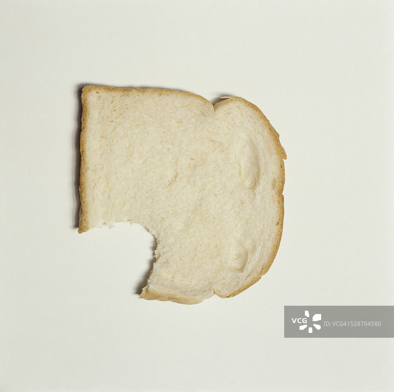 缺了一口的吐司图片素材