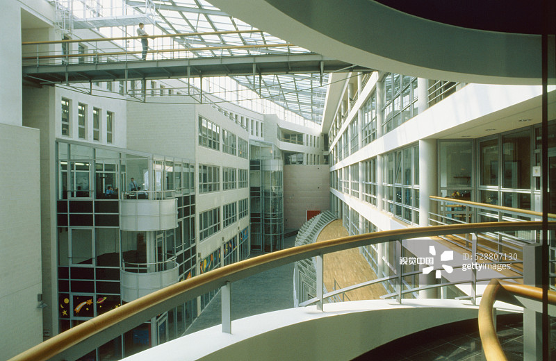 德国杜塞尔多夫媒体港多媒体信息中心内部景观图片素材