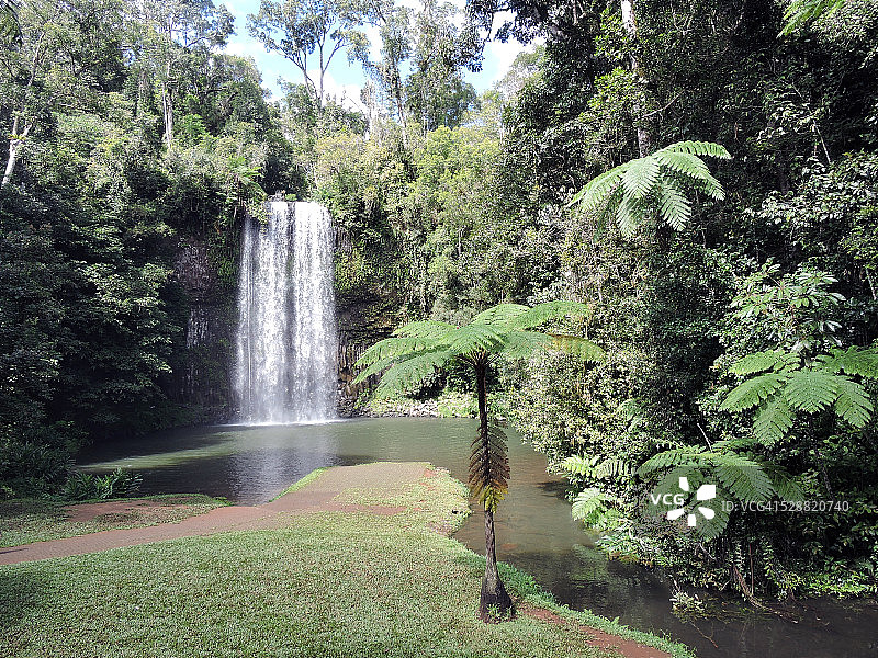 米拉米拉瀑布图片素材
