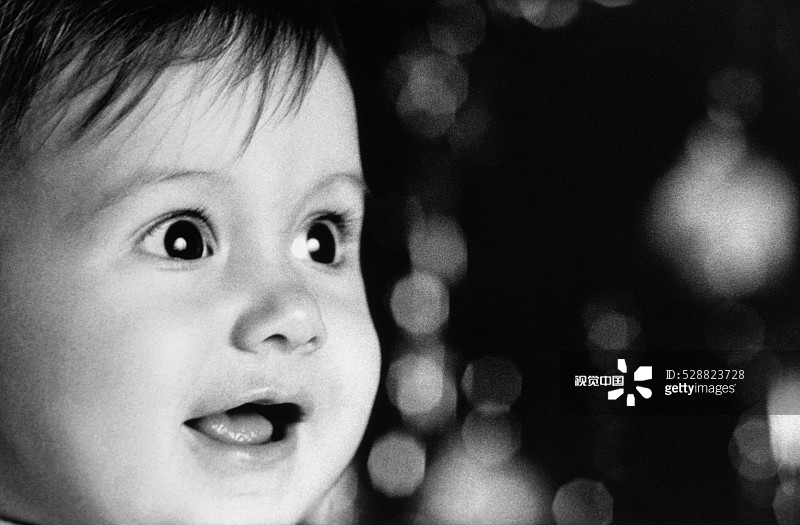 惊讶的女童图片素材