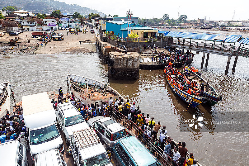 前往弗里敦的渡轮图片素材
