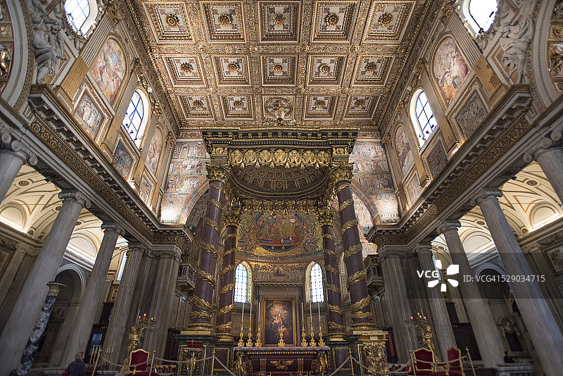 罗马圣母大教堂内部图片素材