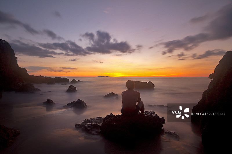 眺望地平线图片素材