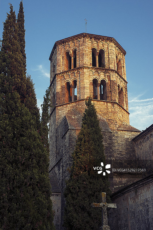 赫罗纳 - 圣佩雷德加利甘茨修道院图片素材