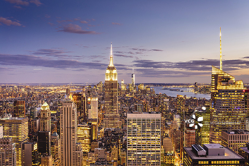 纽约市天际线：中城区与帝国大厦图片素材
