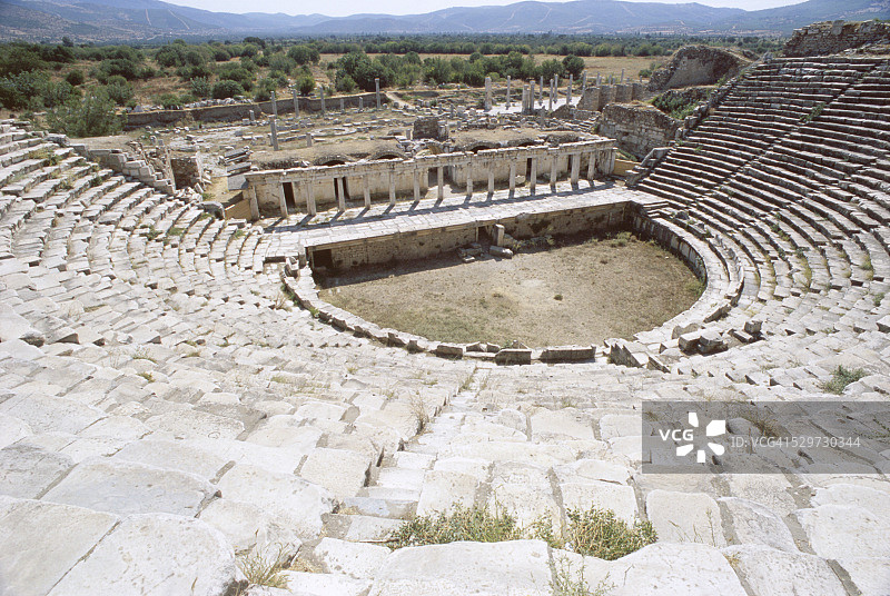 土耳其阿佛洛狄西亚考古遗址的罗马剧院图片素材