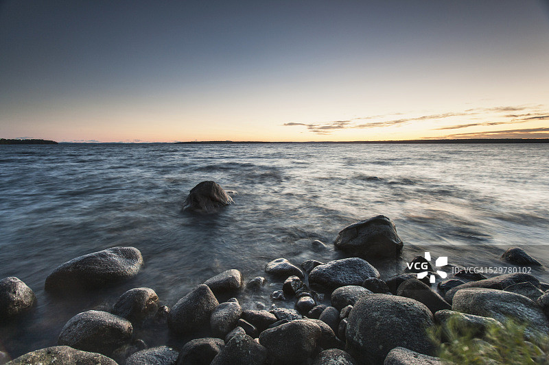 美国新罕布什尔州塞巴戈湖的黄昏湖景图片素材