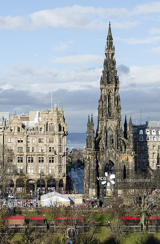 爱丁堡的司各特纪念塔和王子街图片素材