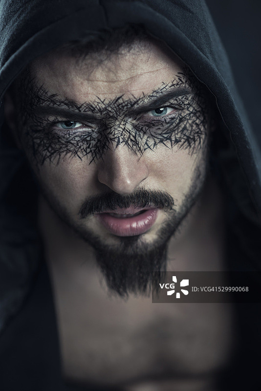 戴帽子的男性超级英雄图片素材