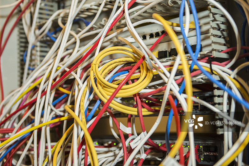 网线连接路由器 德国慕尼黑图片素材