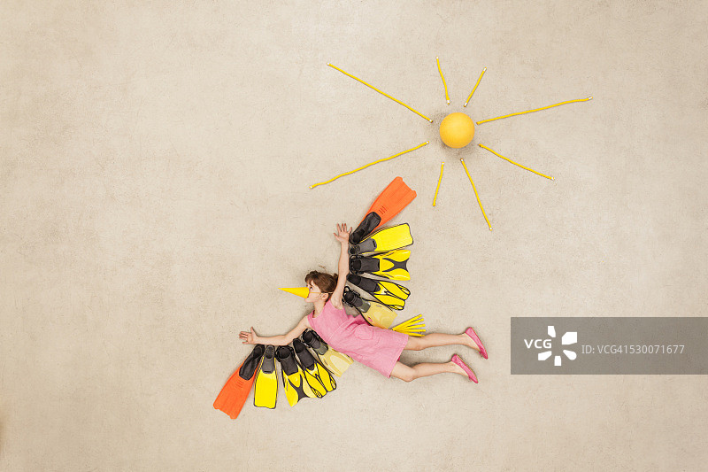 飞向太阳的彩色鸟图片素材