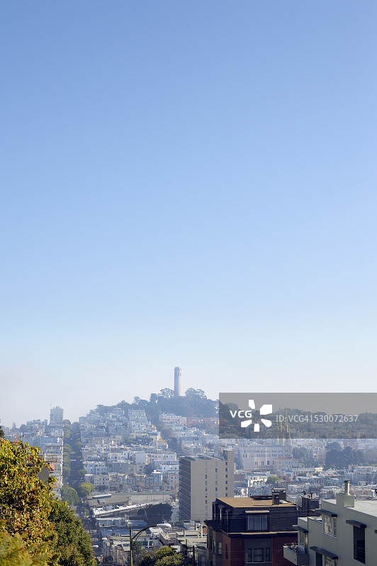 美国加利福尼亚州旧金山伦巴第街电报山科伊特塔景观图片素材
