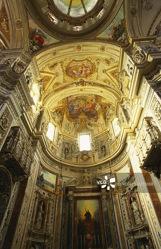 意大利西西里岛巴勒莫拉马托拉纳的华丽穹顶天花板图片素材
