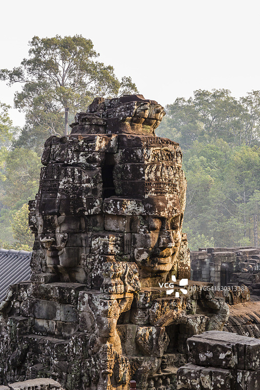柬埔寨暹粒吴哥窟巴戎寺的四面塔（联合国教科文组织世界遗产）图片素材