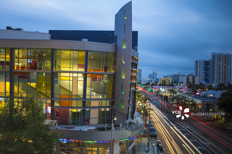 美国迈阿密海滩林肯帝王电影院和奥尔顿路景观图片素材