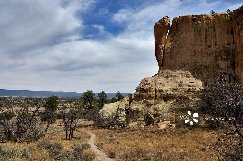 埃尔莫罗国家纪念碑顶峰台地小径，新墨西哥州图片素材