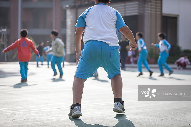 玩躲避球图片素材