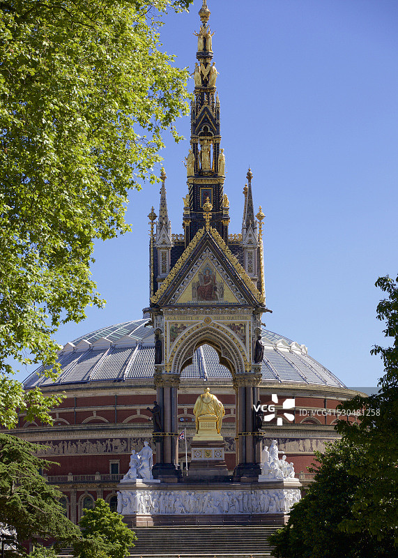 伦敦肯辛顿花园的阿尔伯特纪念碑图片素材