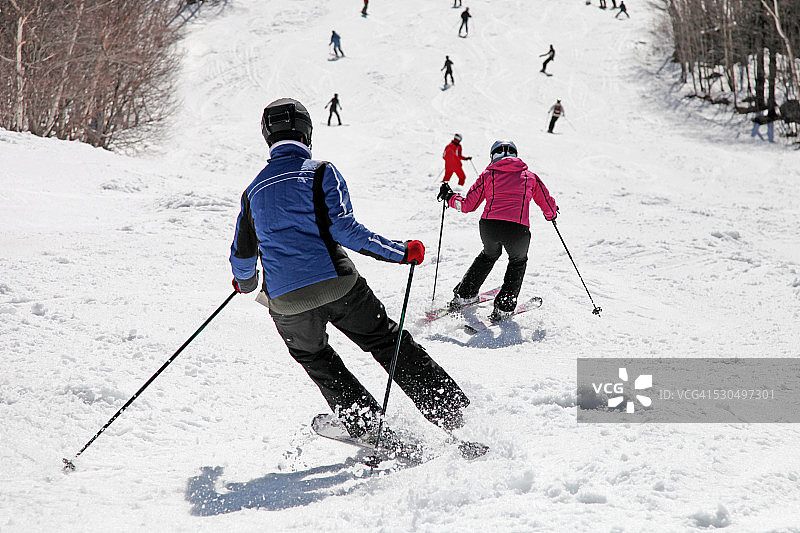 在翠湖山庄滑雪图片素材