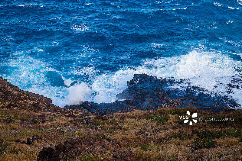夏威夷瓦胡岛马卡普吾角附近的汹涌海浪图片素材