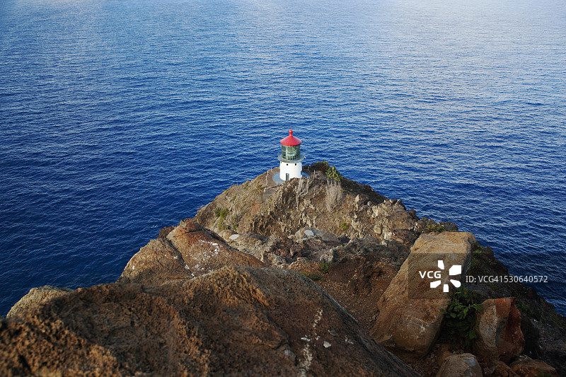 俯瞰海洋的马卡普吾灯塔；美国夏威夷瓦胡岛图片素材