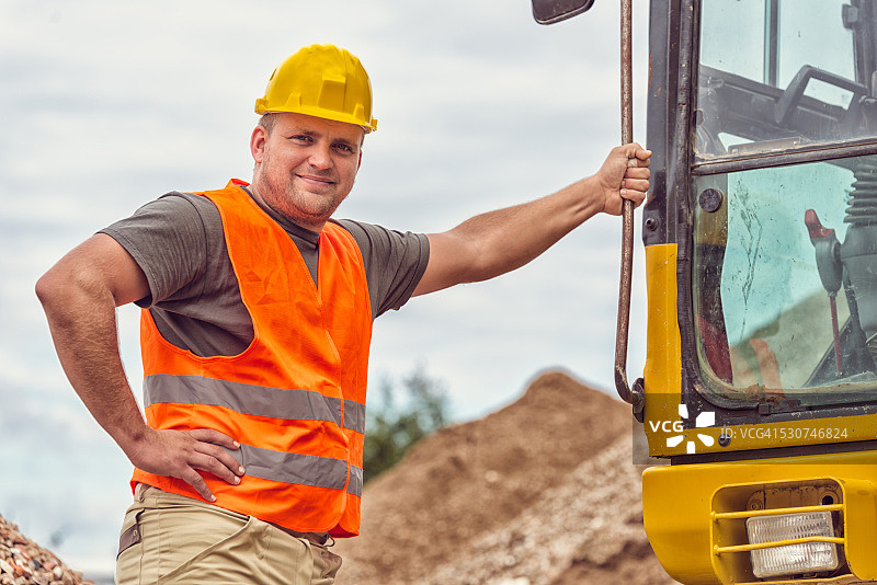 挖土机司机图片素材