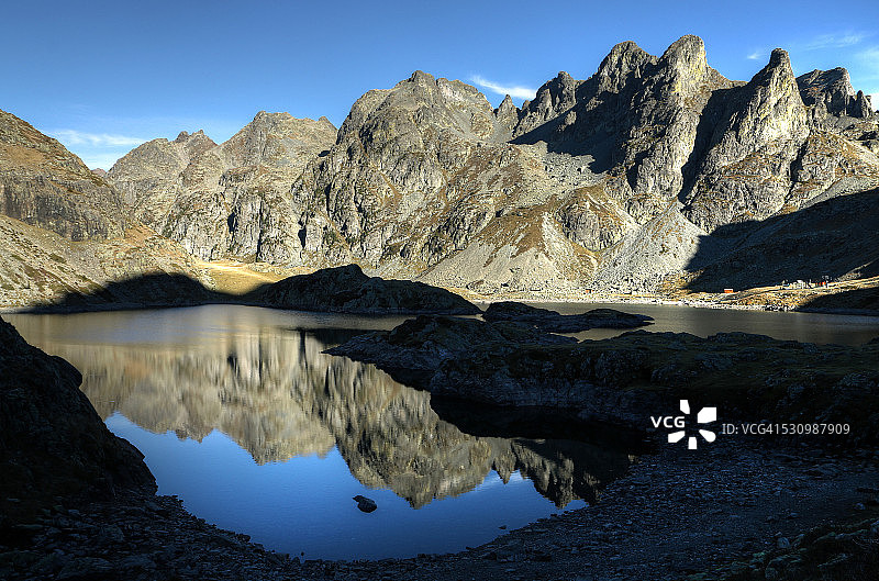 法国阿尔卑斯山贝勒东纳湖图片素材