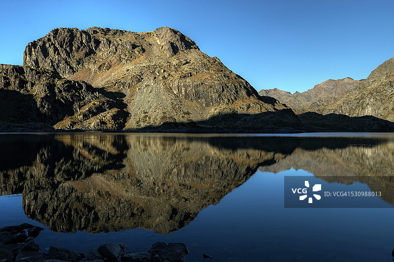 法国阿尔卑斯山贝勒东纳湖图片素材