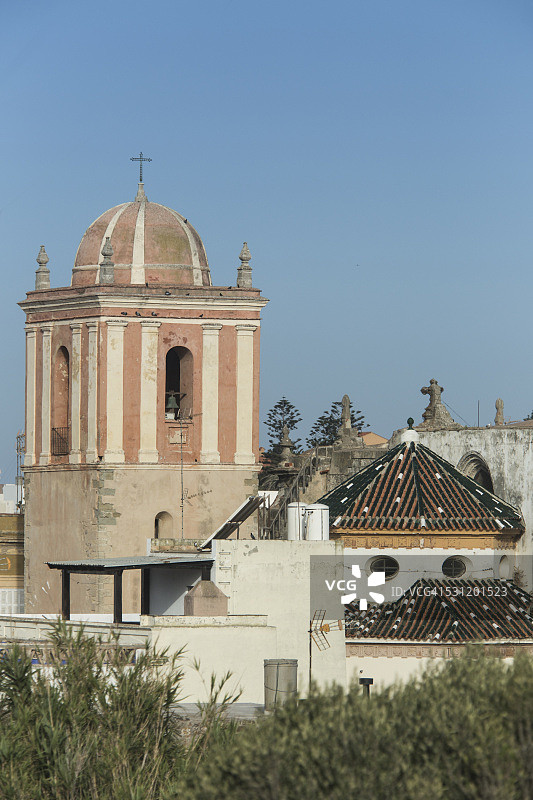 西班牙安达卢西亚塔里法古镇教堂圆顶图片素材