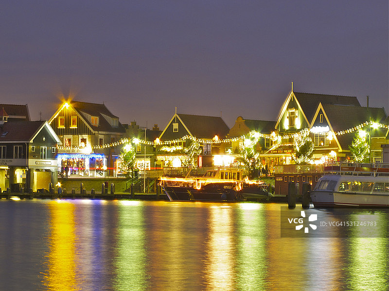 夜幕下的沃伦丹图片素材