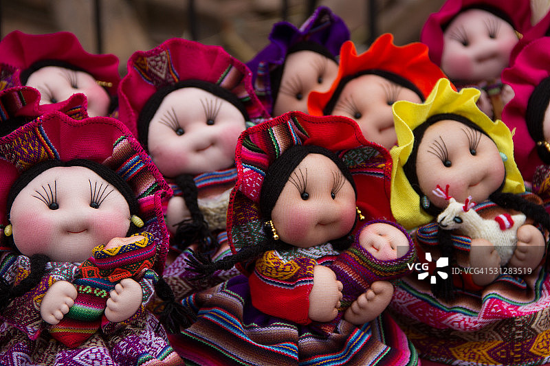 库斯科圣布拉斯集市羊毛玩偶图片素材