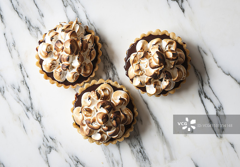 巧克力蛋白酥皮挞图片素材