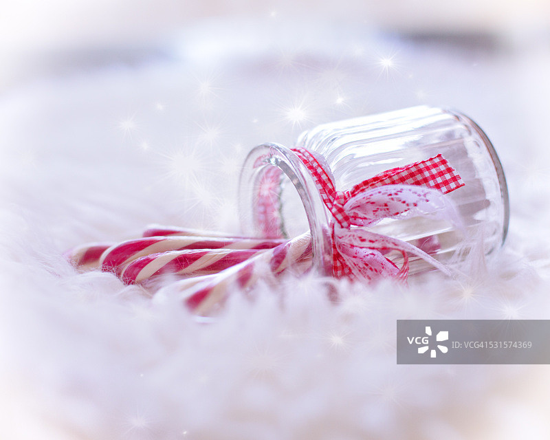 罐子里的拐杖糖图片素材