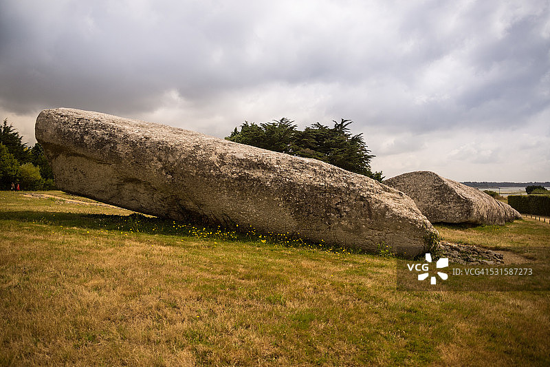 埃尔格拉的巨型断裂石柱图片素材