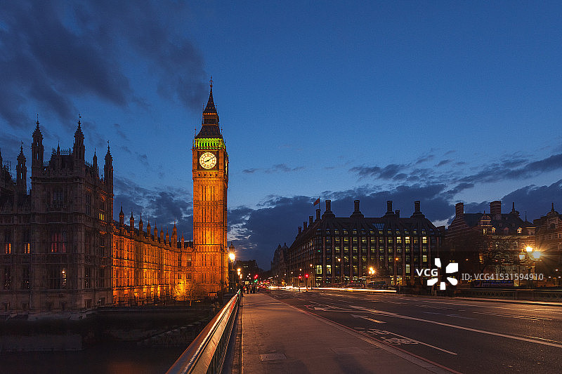 英国伦敦的 Big Ben 暮色图片素材