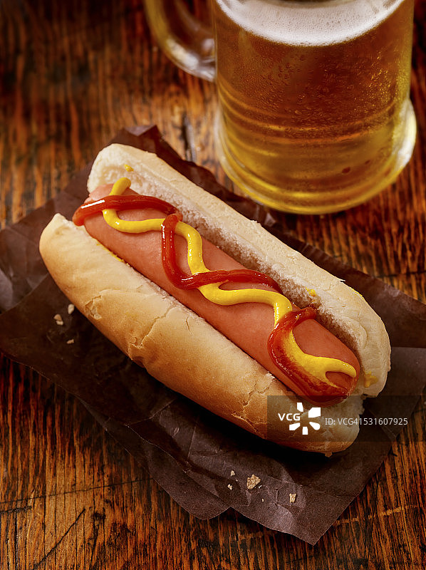 热狗与啤酒图片素材