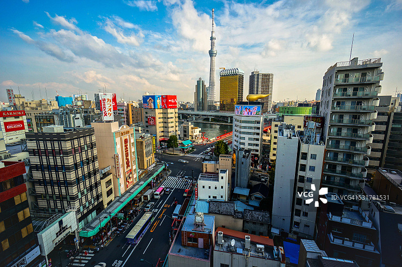 日本东京城市天际线与东京晴空塔图片素材