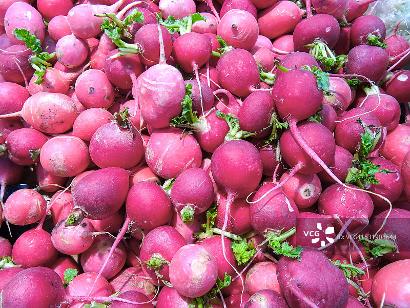 在超市售卖小胡萝卜图片素材