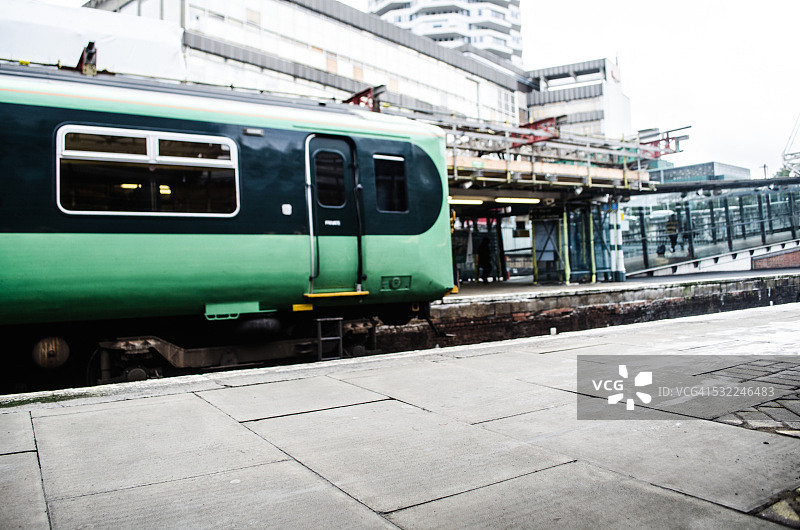 英国伦敦的清晨火车图片素材