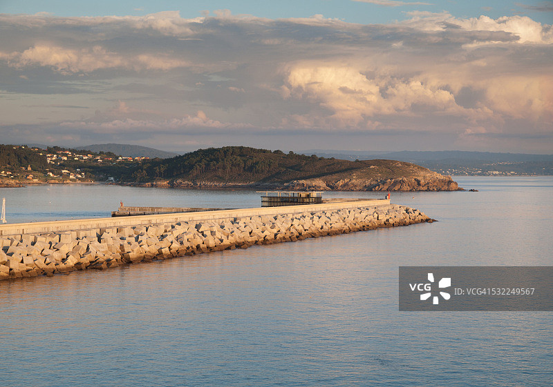海中防波堤图片素材