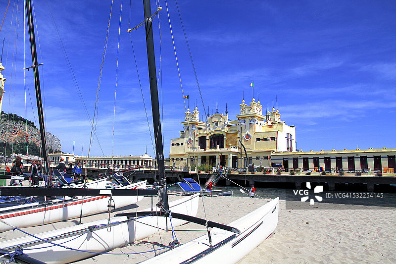 意大利巴勒莫的莫德罗海滩图片素材