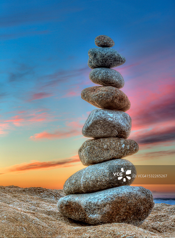 平衡 - 卵石滩Asilomar海滩，加州图片素材