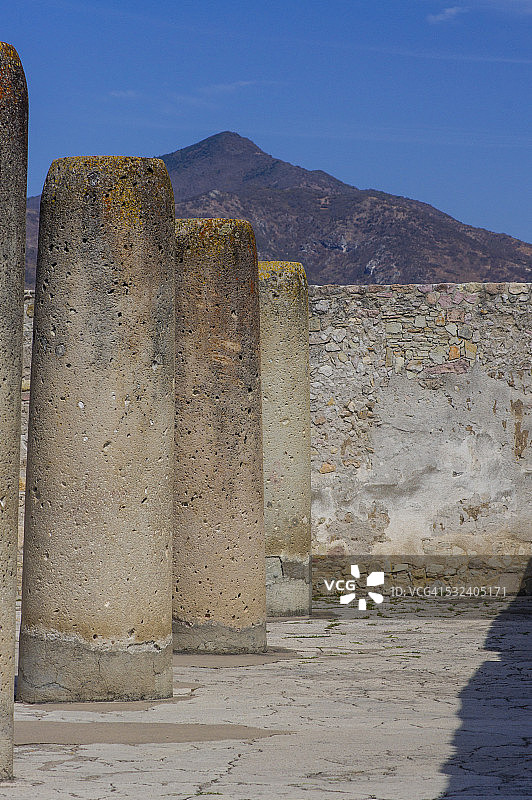米特拉的哥伦布前时期的柱子图片素材