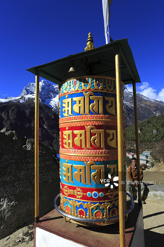 转经筒，佛教佛塔图片素材